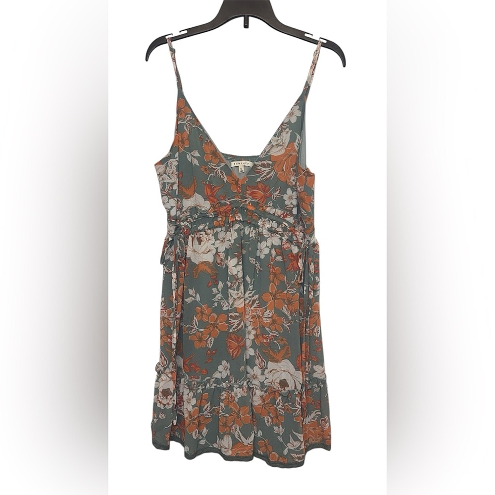 Women's Tiered Floral Sleeveless Sundress In size Small - Picture 6 of 10